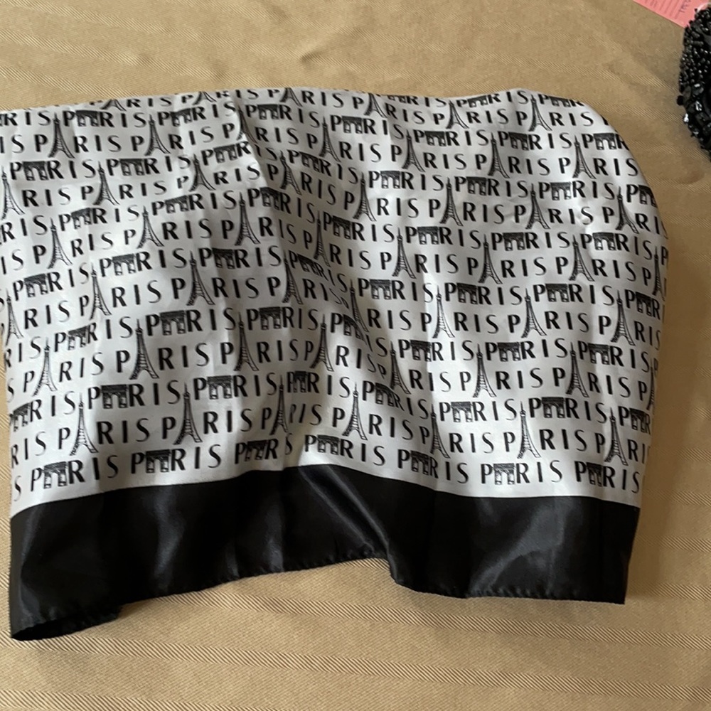 Paris scarf